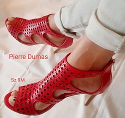 SOLD (buyer Cleveland) red cage style heels 9M