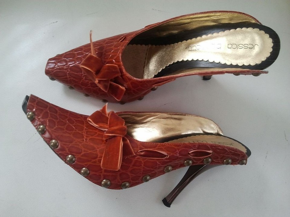 SOLD (buyer New York)