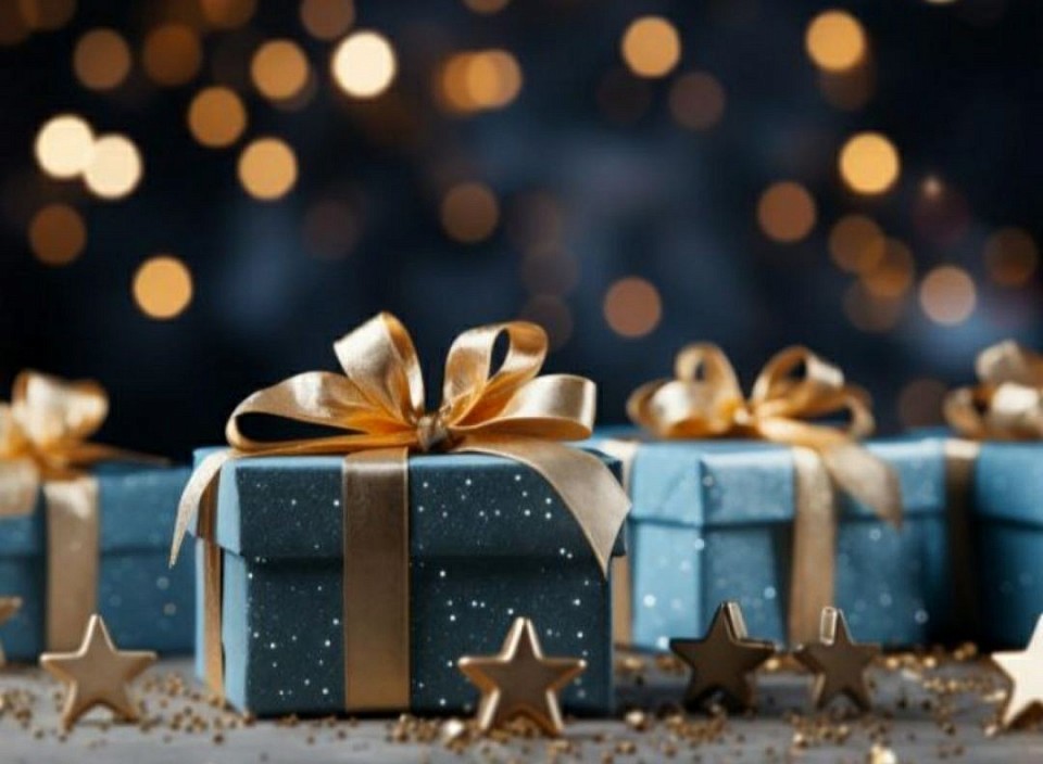 Holiday Shopping at Thrift Theory